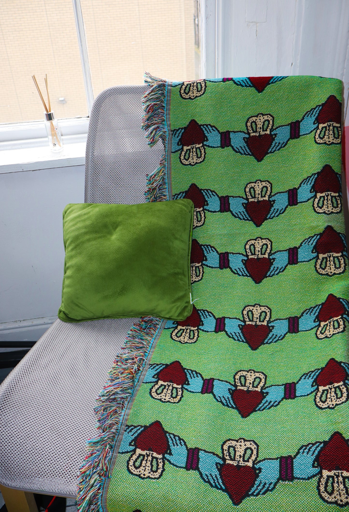 The Claddagh Throw